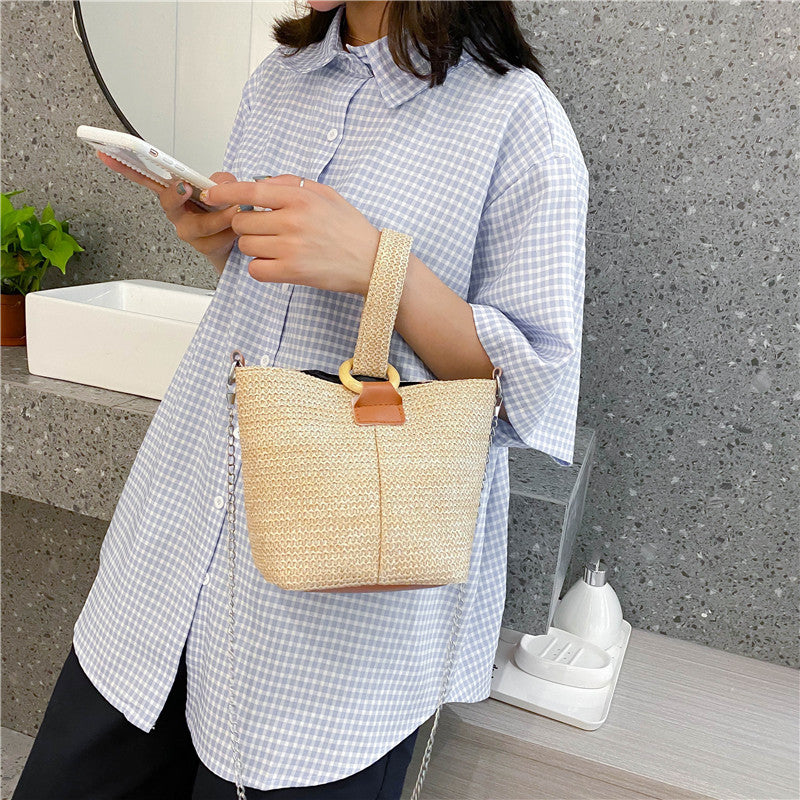 Small straw bucket bag